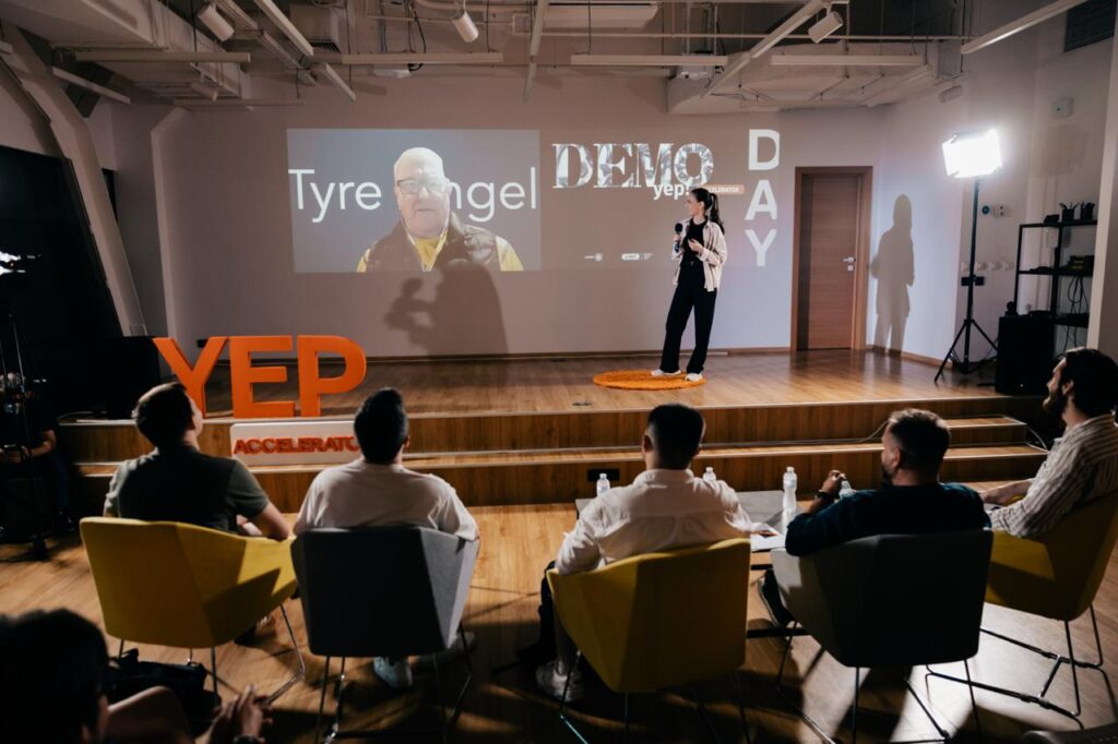 What makes a startup successful in 2025 by Dan Tyre  - Fiscra.com